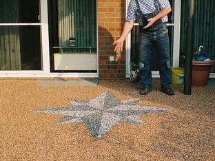 Terrace coating with terrazzo glass beads